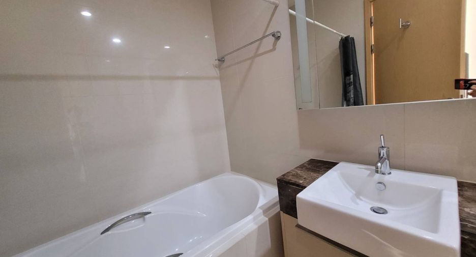 Condo en alquiler de 1 habitaciones en Khlong Toei, Bangkok