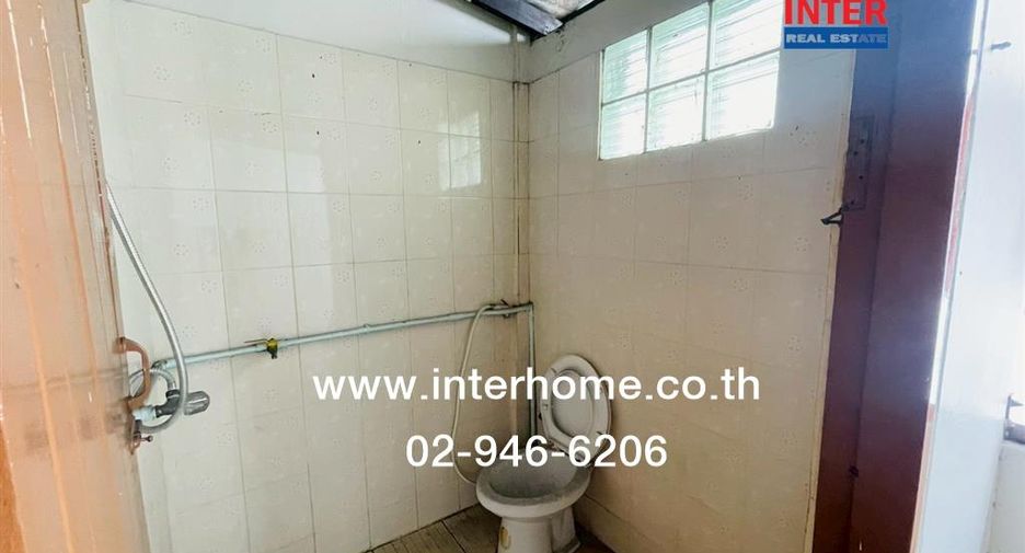 For sale 3 bedrooms retail Space in Rat Burana, Bangkok