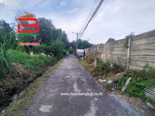 出售 土地 在 Bang Kho Laem, 曼谷