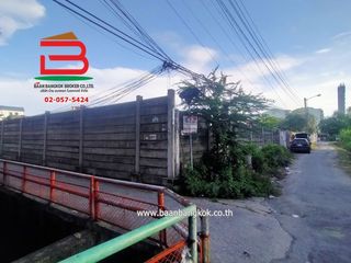出售 土地 在 Bang Kho Laem, 曼谷