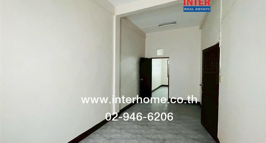 For sale 2 bedrooms retail Space in Rat Burana, Bangkok