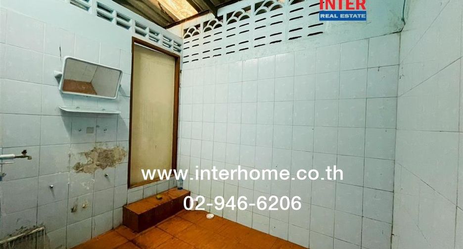 For sale 2 bedrooms retail Space in Rat Burana, Bangkok