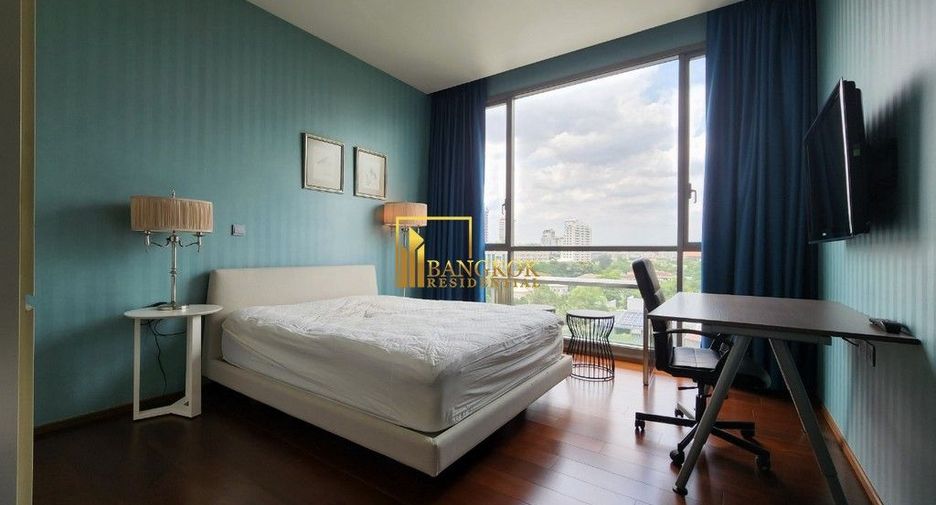 For rent and for sale 2 bedrooms condo in Watthana, Bangkok