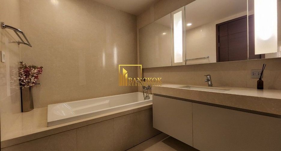 For rent and for sale 2 bedrooms condo in Watthana, Bangkok