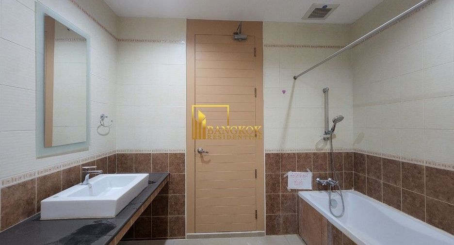 For rent and for sale 3 bedrooms condo in Khlong Toei, Bangkok