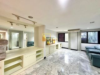 For rent そして for sale 2 ベッドルーム condo in Pathum Wan, Bangkok