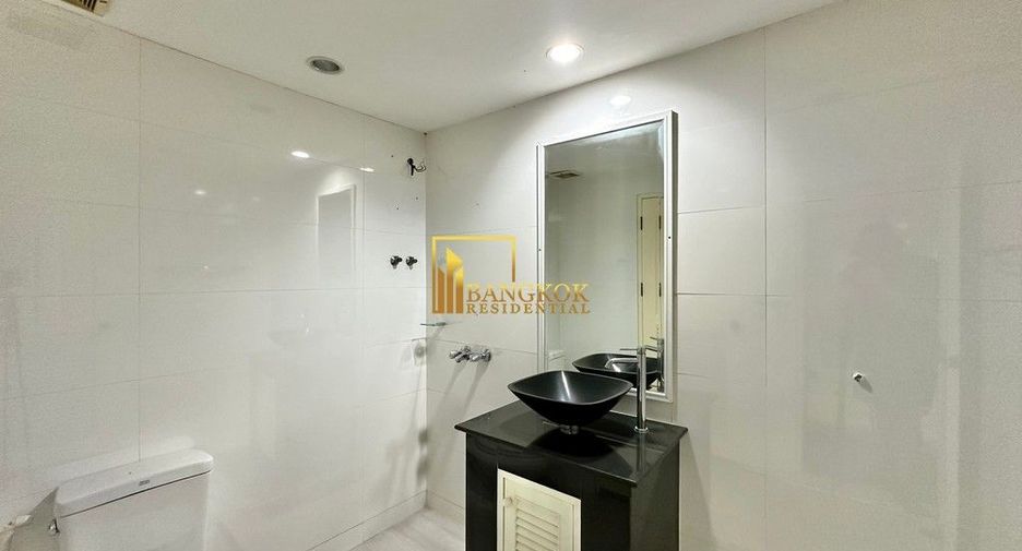 For rent そして for sale 2 ベッドルーム condo in Pathum Wan, Bangkok