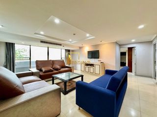 For sale 3 bedrooms condo in Khlong Toei, Bangkok