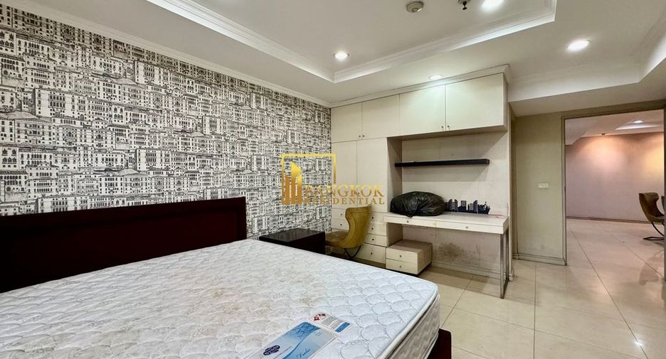 Wohnung zum Kauf mit 3 Zimmer in Khlong Toei, Bangkok