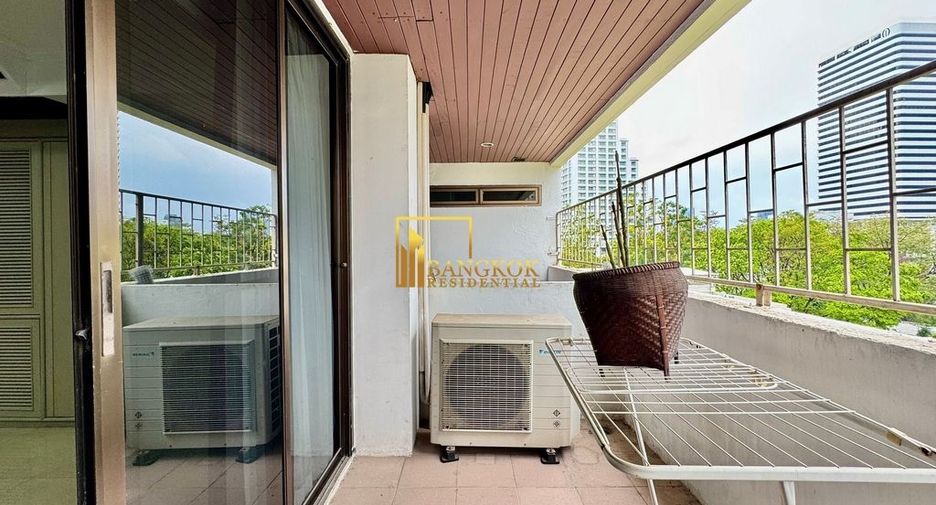 Wohnung zum Kauf mit 3 Zimmer in Khlong Toei, Bangkok