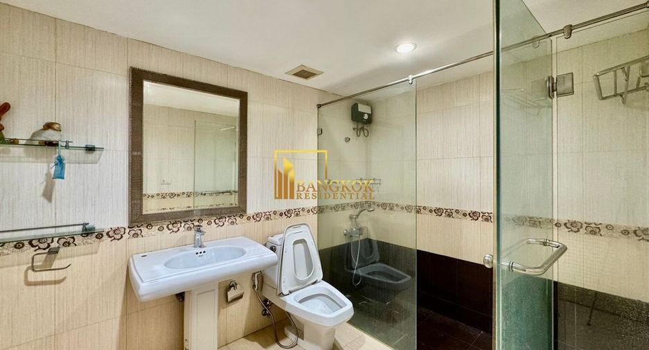 Wohnung zum Kauf mit 3 Zimmer in Khlong Toei, Bangkok