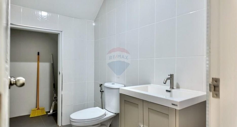 For sale 2 bedrooms townhouse in Ko Samui, Surat Thani