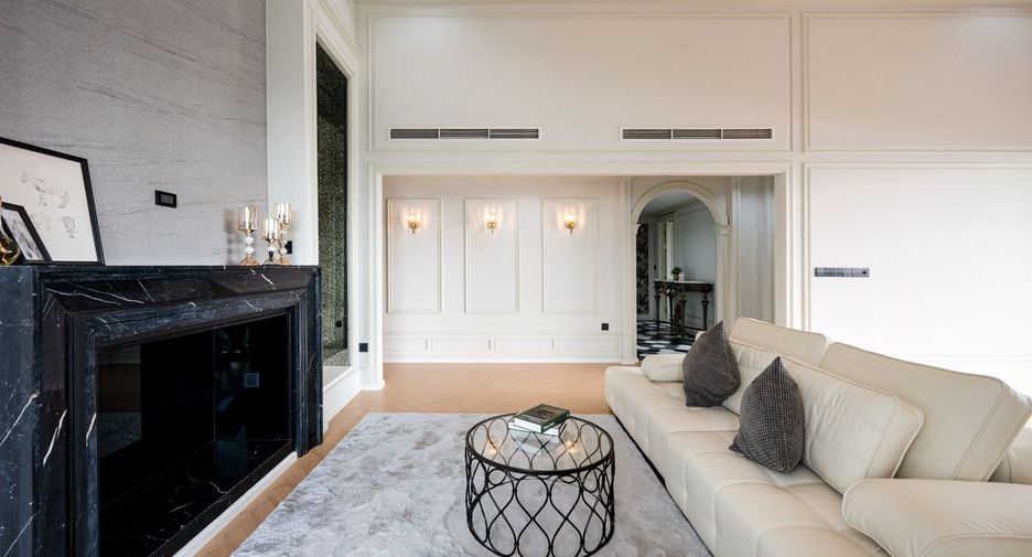 For sale 2 bedrooms condo in Yan Nawa, Bangkok