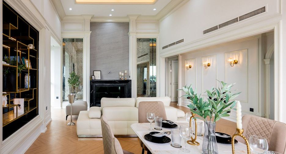 For sale 2 bedrooms condo in Yan Nawa, Bangkok
