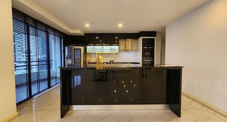 À louer et à vendre studio condo à Watthana, Bangkok