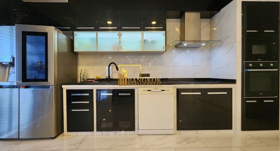 À louer et à vendre studio condo à Watthana, Bangkok