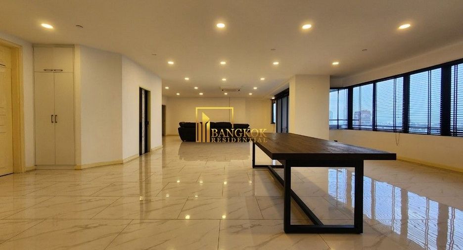 À louer et à vendre studio condo à Watthana, Bangkok