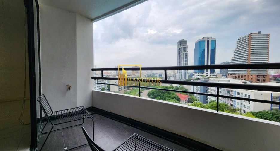 À louer et à vendre studio condo à Watthana, Bangkok