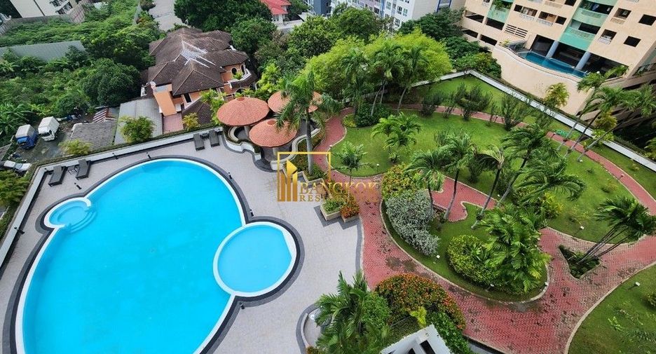 À louer et à vendre studio condo à Watthana, Bangkok