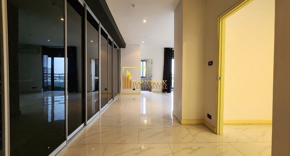 À louer et à vendre studio condo à Watthana, Bangkok