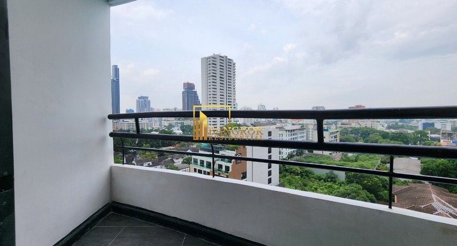 À louer et à vendre studio condo à Watthana, Bangkok