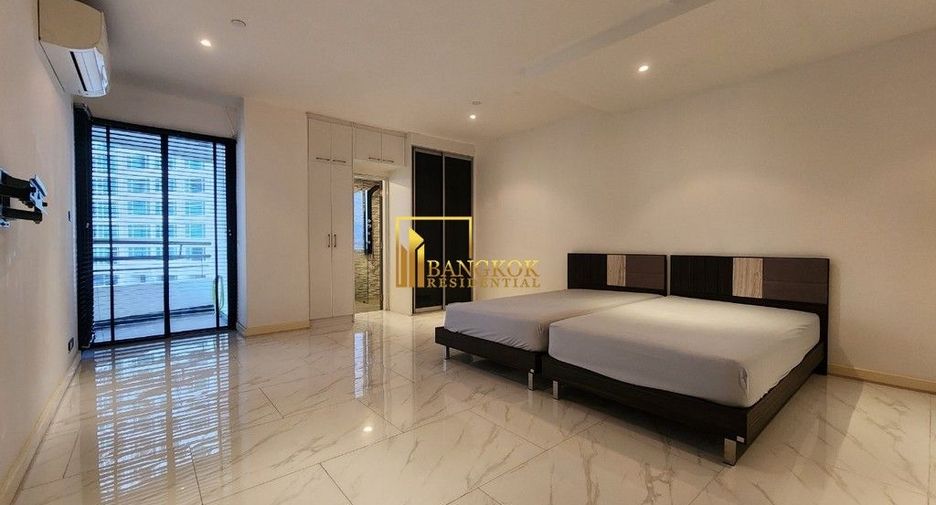 À louer et à vendre studio condo à Watthana, Bangkok