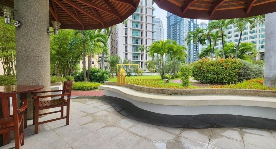 À louer et à vendre studio condo à Watthana, Bangkok