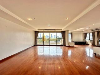 For rent and for sale 3 bedrooms condo in Watthana, Bangkok