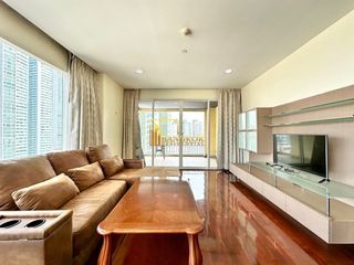 À louer et à vendre 3 chambres condo à Khlong Toei, Bangkok