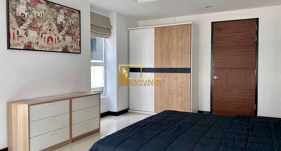 Condo en alquiler y en venta de 5 habitaciones en Watthana, Bangkok