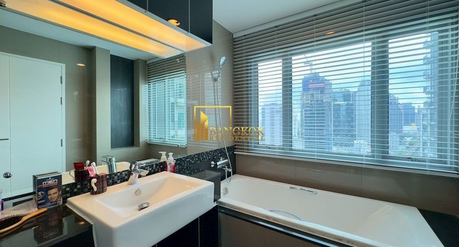 Condo en alquiler y en venta de 2 habitaciones en Khlong Toei, Bangkok