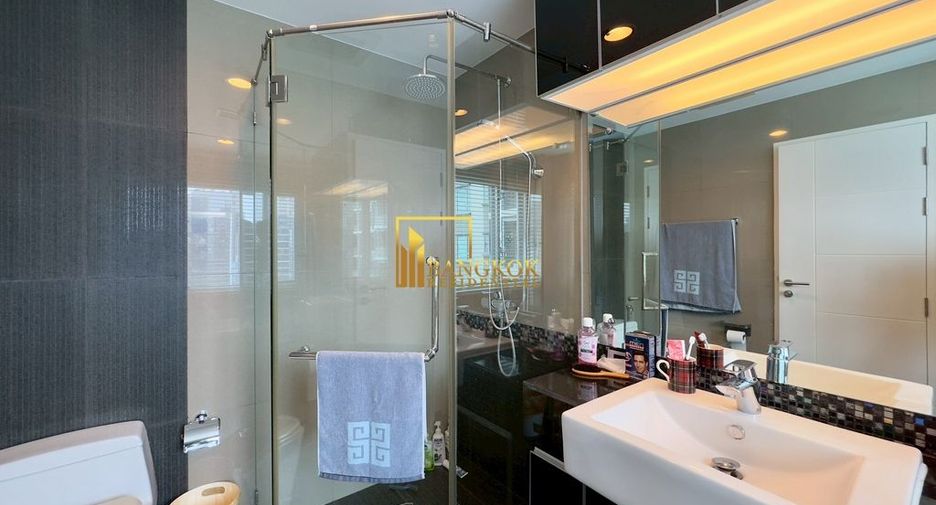 Condo en alquiler y en venta de 2 habitaciones en Khlong Toei, Bangkok
