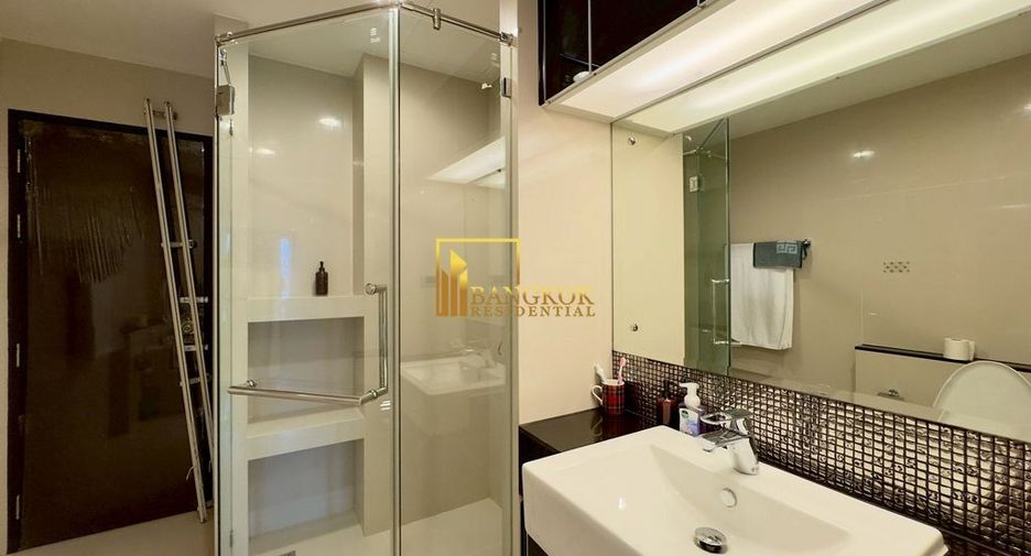 Condo en alquiler y en venta de 2 habitaciones en Khlong Toei, Bangkok