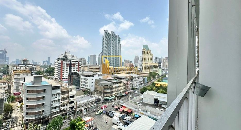 Condo en alquiler y en venta de 2 habitaciones en Khlong Toei, Bangkok