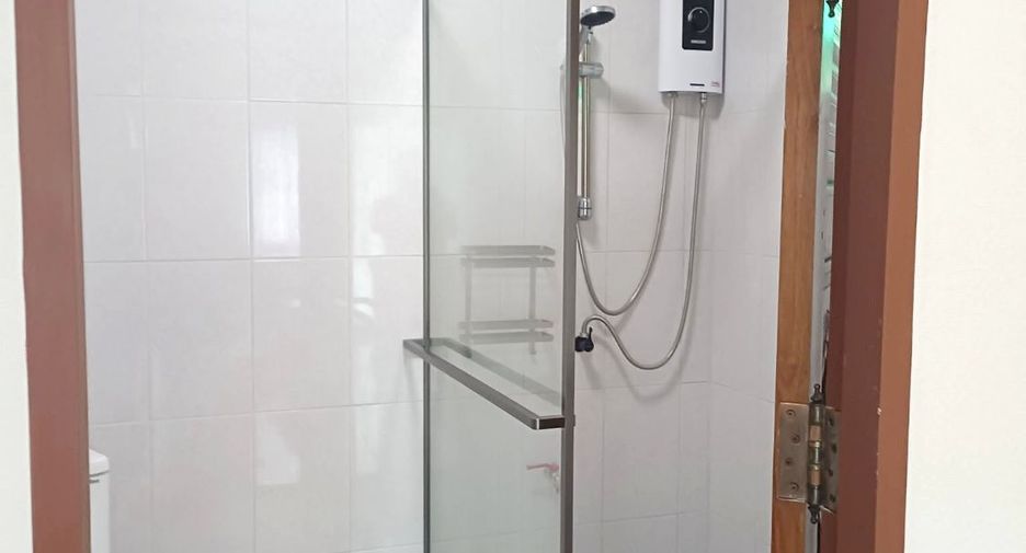 Villa zur Miete mit 5 Zimmer in Hang Dong, Chiang Mai