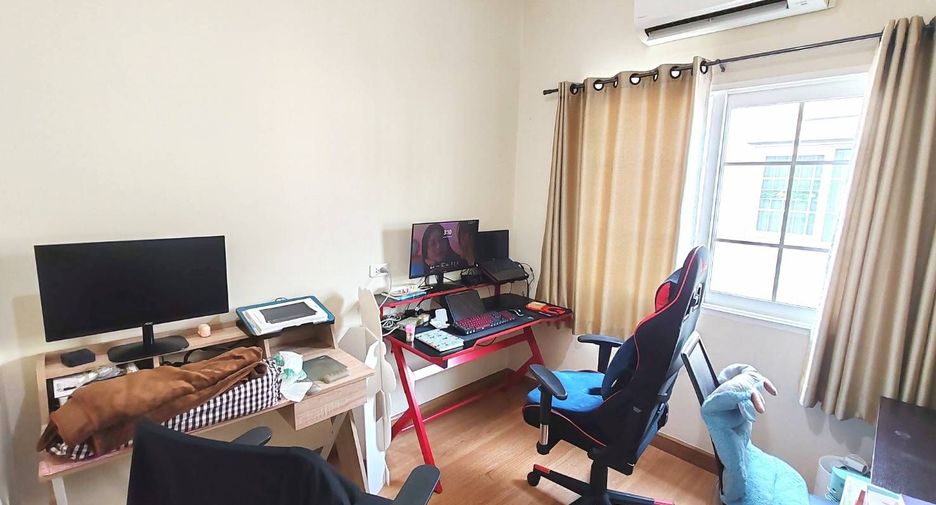 Casa adosada en venta de 4 habitaciones en Lak Si, Bangkok