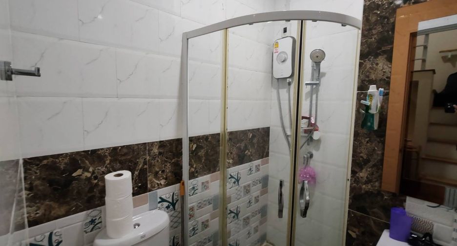 Casa adosada en venta de 4 habitaciones en Lak Si, Bangkok