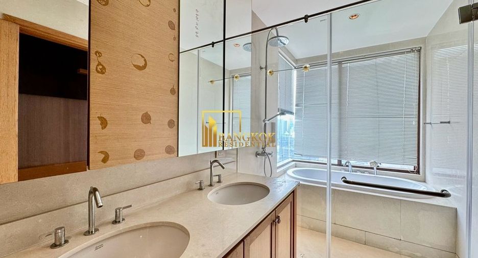 For rent and for sale 2 bedrooms condo in Khlong Toei, Bangkok