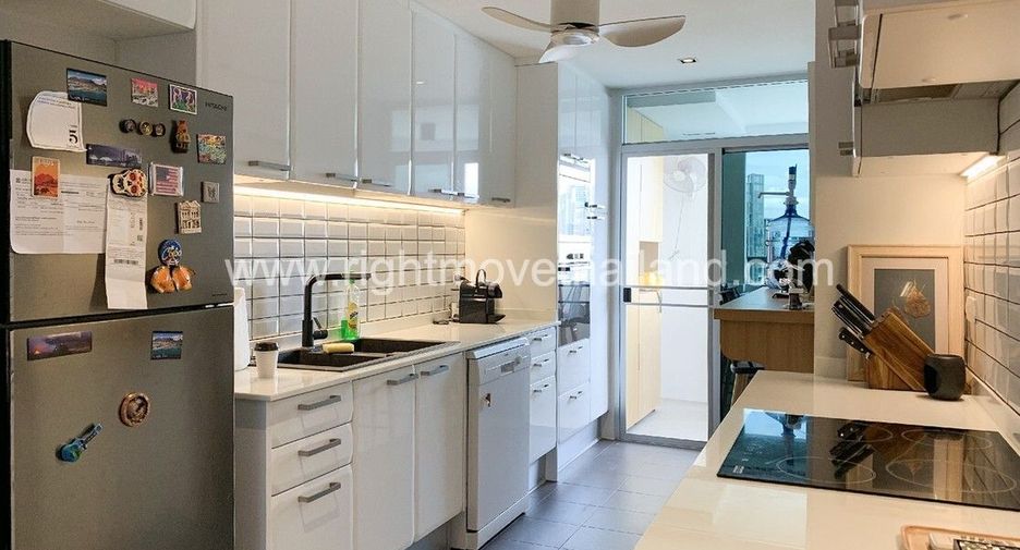 À vendre 3 chambres condo à Khlong Toei, Bangkok