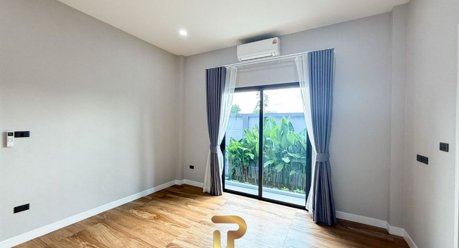 For sale 3 bedrooms villa in Bang Lamung, Chonburi