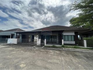 For sale 3 bedrooms house in Mueang Nakhon Si Thammarat, Nakhon Si Thammarat