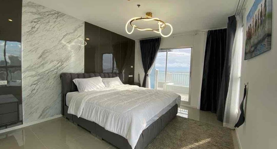 For sale 3 bedrooms condo in Jomtien, Pattaya