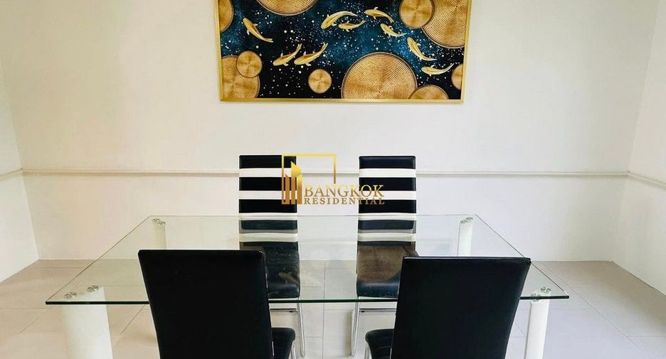 Reihenhaus zur Miete und zum Kauf mit 4 Zimmer in Watthana, Bangkok