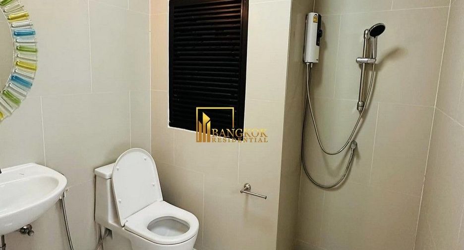 Reihenhaus zur Miete und zum Kauf mit 4 Zimmer in Watthana, Bangkok