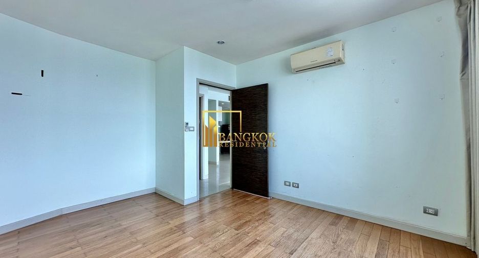 Condo en alquiler y en venta de 3 habitaciones en Bang Kho Laem, Bangkok