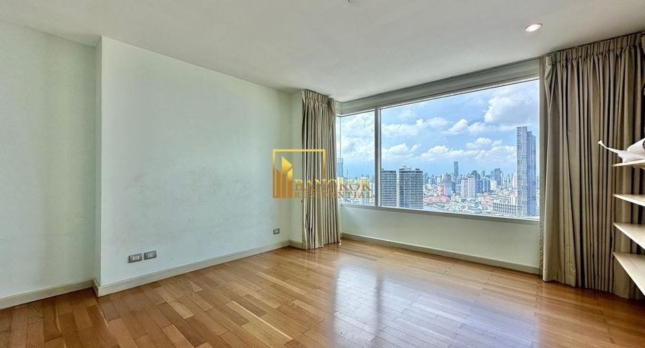 Condo en alquiler y en venta de 3 habitaciones en Bang Kho Laem, Bangkok