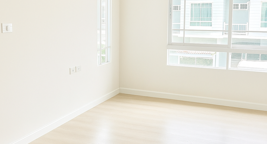 For rent and for sale 2 bedrooms townhouse in Phra Samut Chedi, Samut Prakan