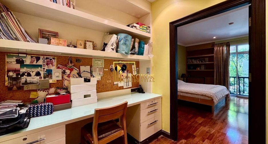 For sale 3 bedrooms condo in Watthana, Bangkok