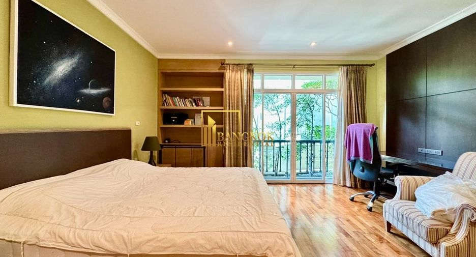 For sale 3 bedrooms condo in Watthana, Bangkok