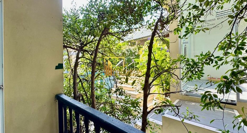 For sale 3 bedrooms condo in Watthana, Bangkok